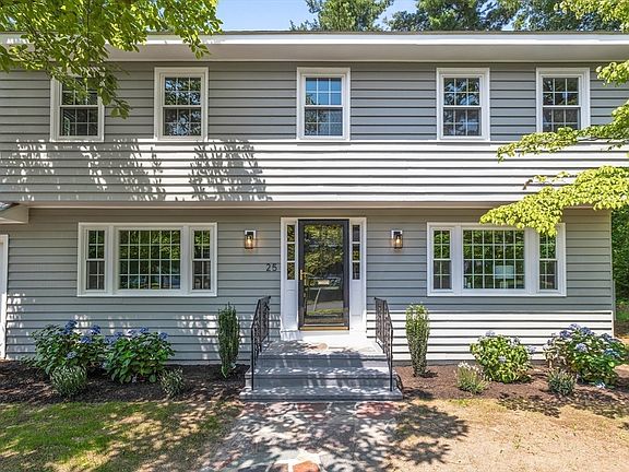 2nd image of 25 Magaletta Dr