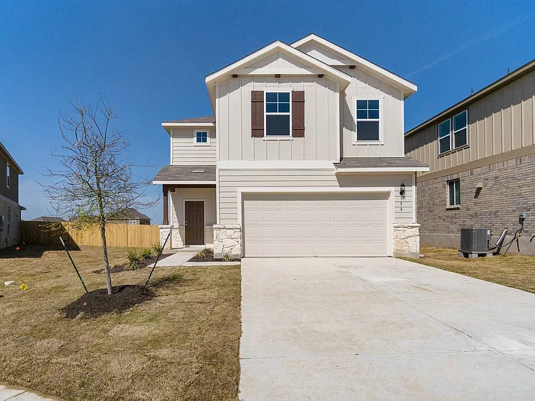 158 Pepperbark Loop — Photo 3