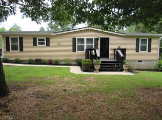 505 Chateau Village Dr, Martin, GA 30557