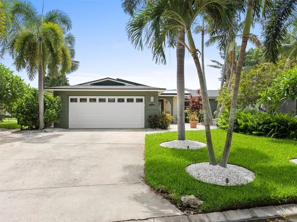 4365 Indianapolis St NE, Saint Petersburg, FL 33703
