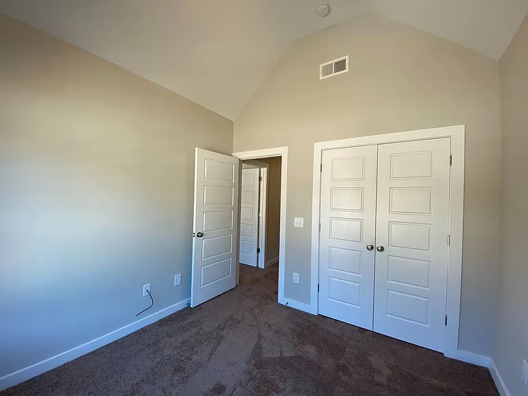 7940 Saint James Dr — Photo 26