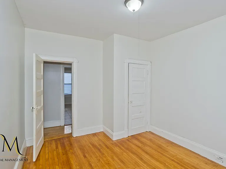 286 Sumner Ave — Photo 17