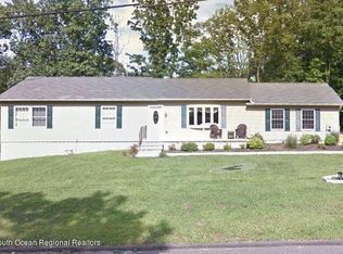 599 Constitution Dr, Jackson, NJ 08527