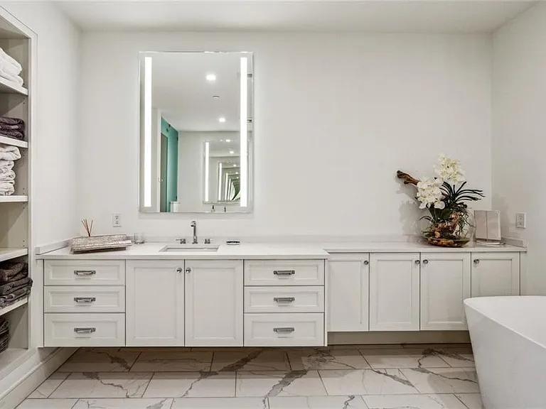 2520 Peachtree Rd #602 — Photo 18