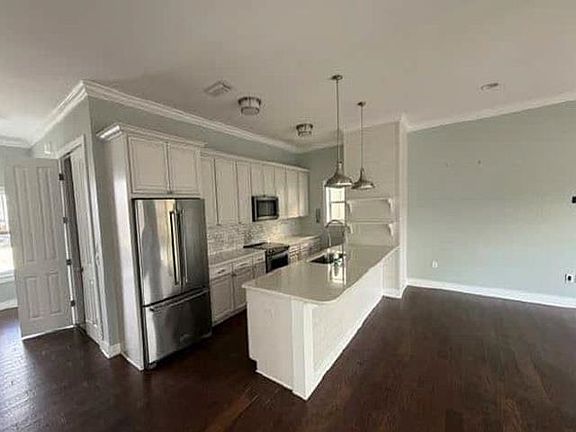 5th image of 65 Emma Huggins Ln