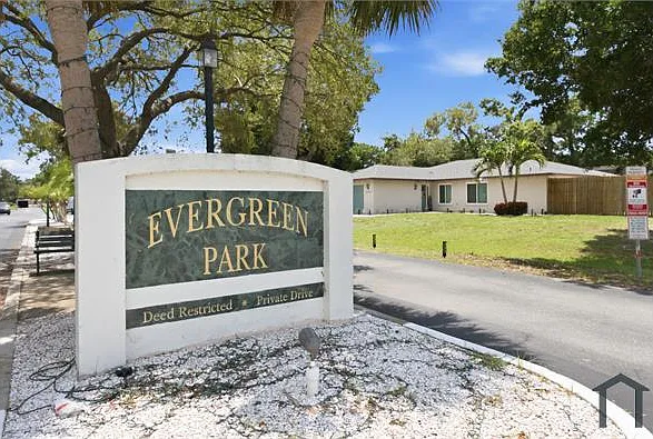 4404 Meadow Creek Cir — Photo 19