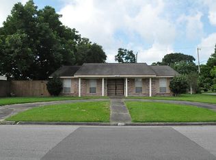 4900 Redbud St, Houston, TX 77033