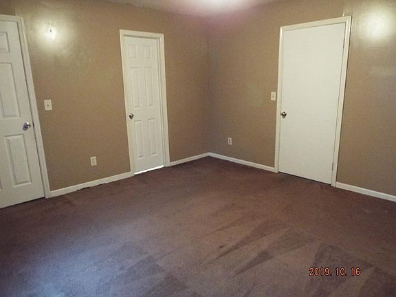 5th image of 2003 Woodcrest St APT D