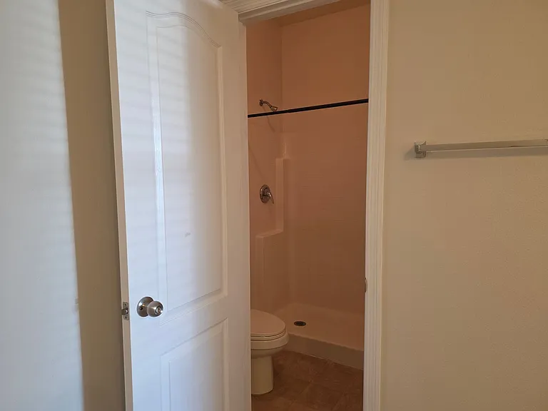 311 Rambling Cir — Photo 16