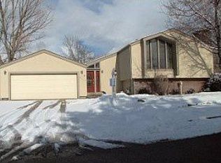 9543 S Hillsboroughheights Rd, Sandy, UT 84092