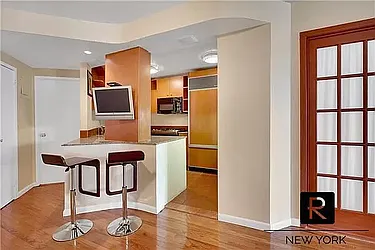 Rented by R New York