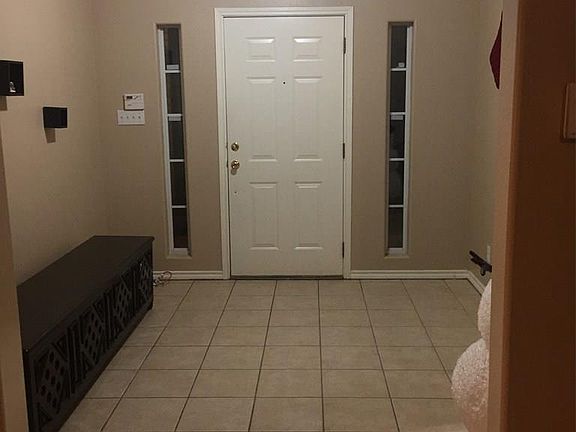 5th image of 2840 Seville Blvd