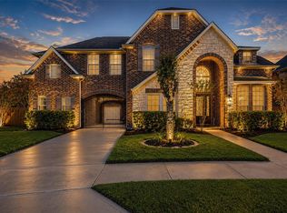 5626 Valley Country Ln, Sugar Land, TX 77479