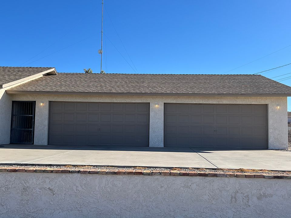 1st image of 3481 El Toro Dr APT B