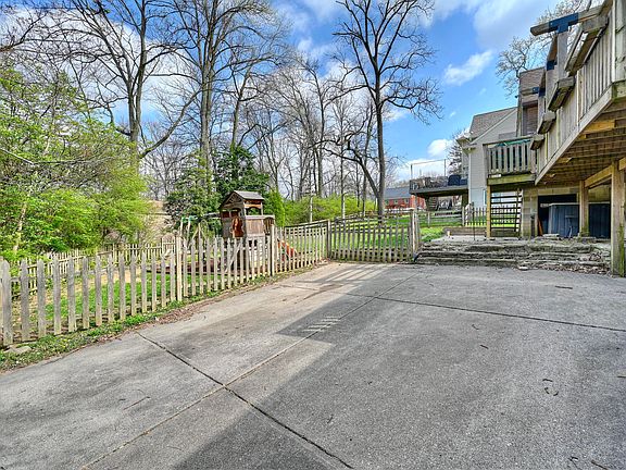 5th image of 13 Kennedy Rd