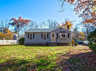 10 Connie Dr, Foxboro, MA 02035