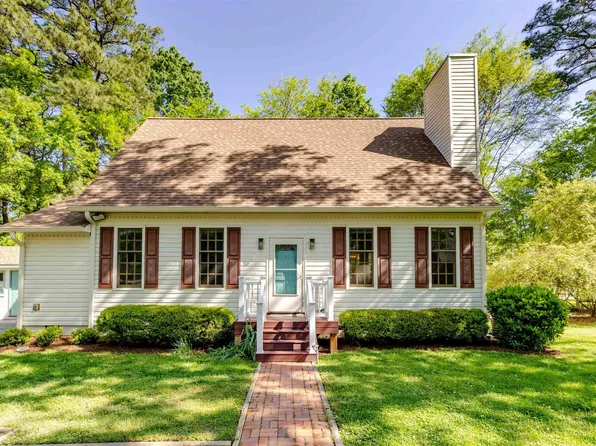 714 W Main St, Carrboro, NC 27510