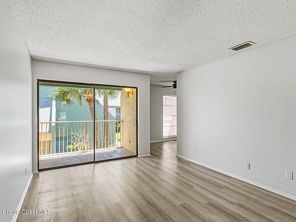 4th image of 1225 N Wickham Rd APT 223