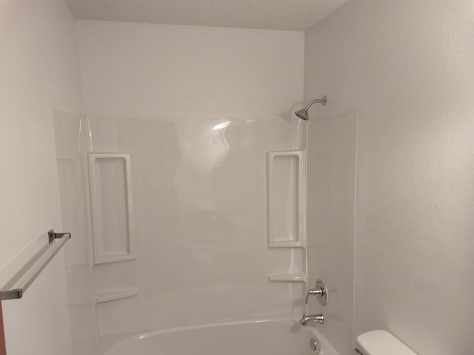 2nd image of 661 Union Ln