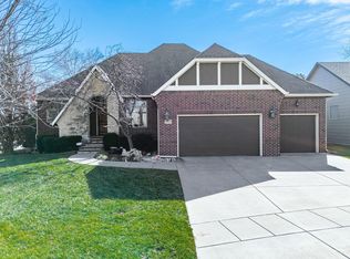 2929 N Pepper Ridge Ct, Wichita, KS 67205