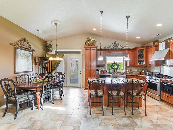 4th image of 107 Windsor Ln