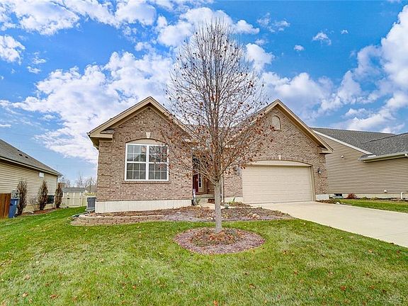3rd image of 4061 Spicebush Dr