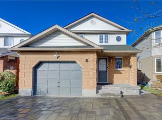 8 Bushmills Cres, Guelph, ON N1K1T5