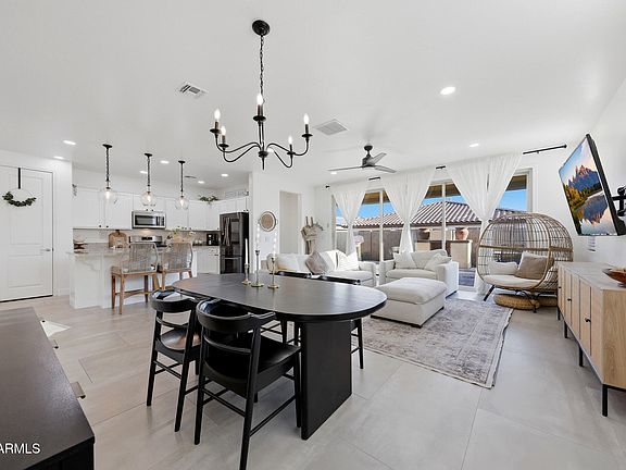 4th image of 21045 W CORONADO Road