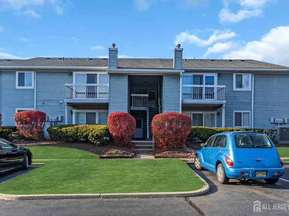 25 Beaconsfield Pl, Somerset, NJ 08873
