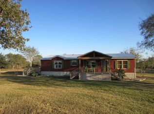 109 McCall Rd, Goliad, TX 77963