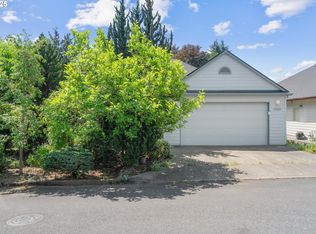 13900 SE Renoir Ct, Clackamas, OR 97015