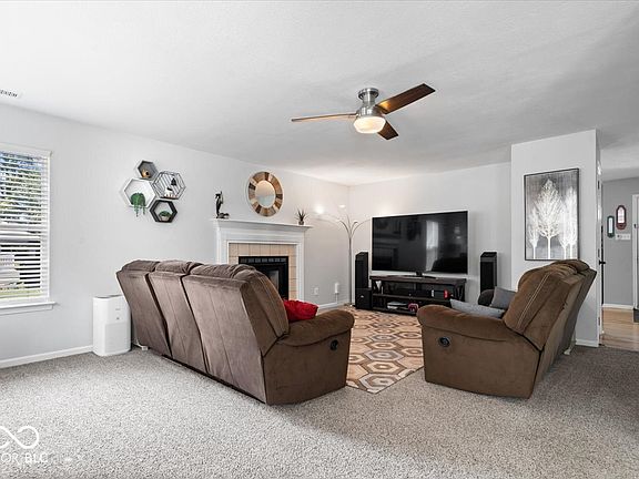 4th image of 7733 Sunflower Dr