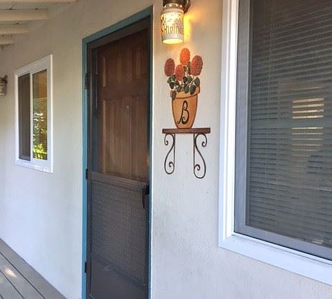 4th image of 444 Laurel St APT B