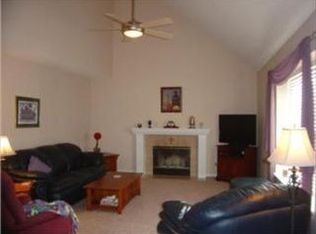 13755 Hunter Dr, Platte City, MO 64079