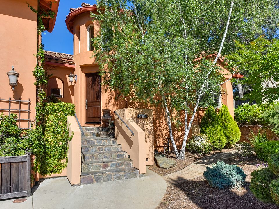 1st image of 1438 Jackson Ct