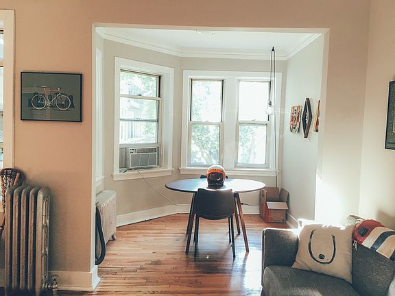 2nd image of 1836 N Humboldt Blvd APT 1B