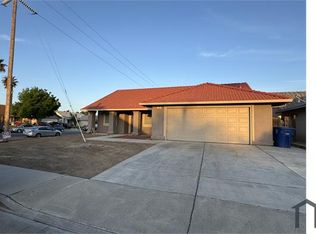 429 Park Warren Dr, Los Banos, CA 93635