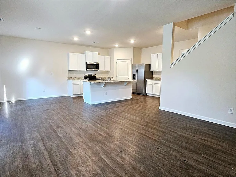 306 Walnut Grove Way — Photo 9