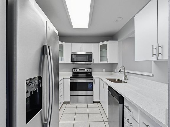 4th image of 6909 La Sierra Ct #6909