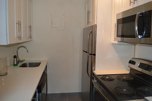 Rented by Griffith Real Estate | media 11