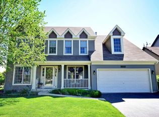 1S049 E Burnham Ln, Geneva, IL 60134