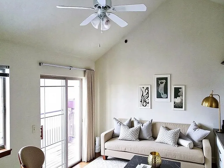 Prairie Crest Apartments — Photo 14