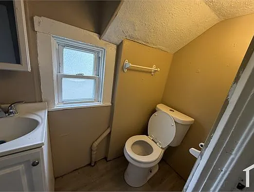 522 W 23rd St #UP — Photo 7