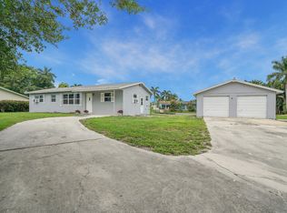 3230 Buccaneer Rd, Lake Worth, FL 33462