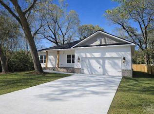 4046 Woodfin Cir, Pace, FL 32571