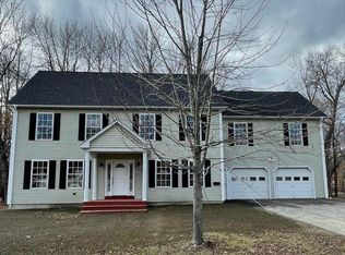 12 Lake Ave, Newport, ME 04953