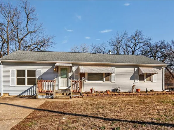 333 Allcutt Ave, Bonner Springs, KS 66012