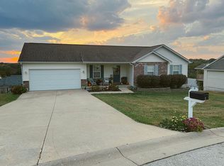 3 Ridgepoint Meadows Dr, Union, MO 63084