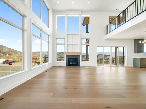 1085 W Olympic Cir, Midway, UT 84049