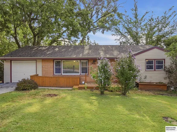 2101 Van Buren St, Bellevue, NE 68005